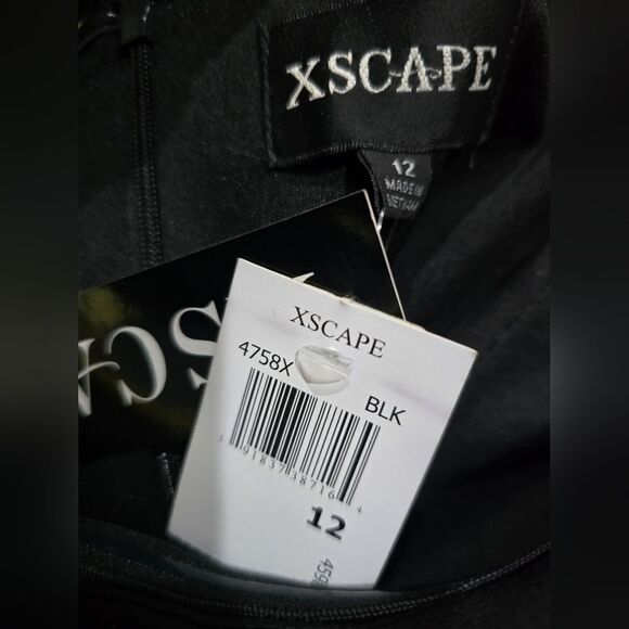 XSCAPE Ashlyn Off-The-Shoulder Ruffled-Sleeve Gown NWT size 12 Black - Picture 7 of 7